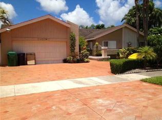 8920 SW 102nd Ct, Miami, FL 33176