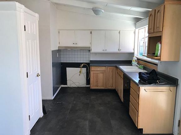5th image of 1341 Socorro Ave