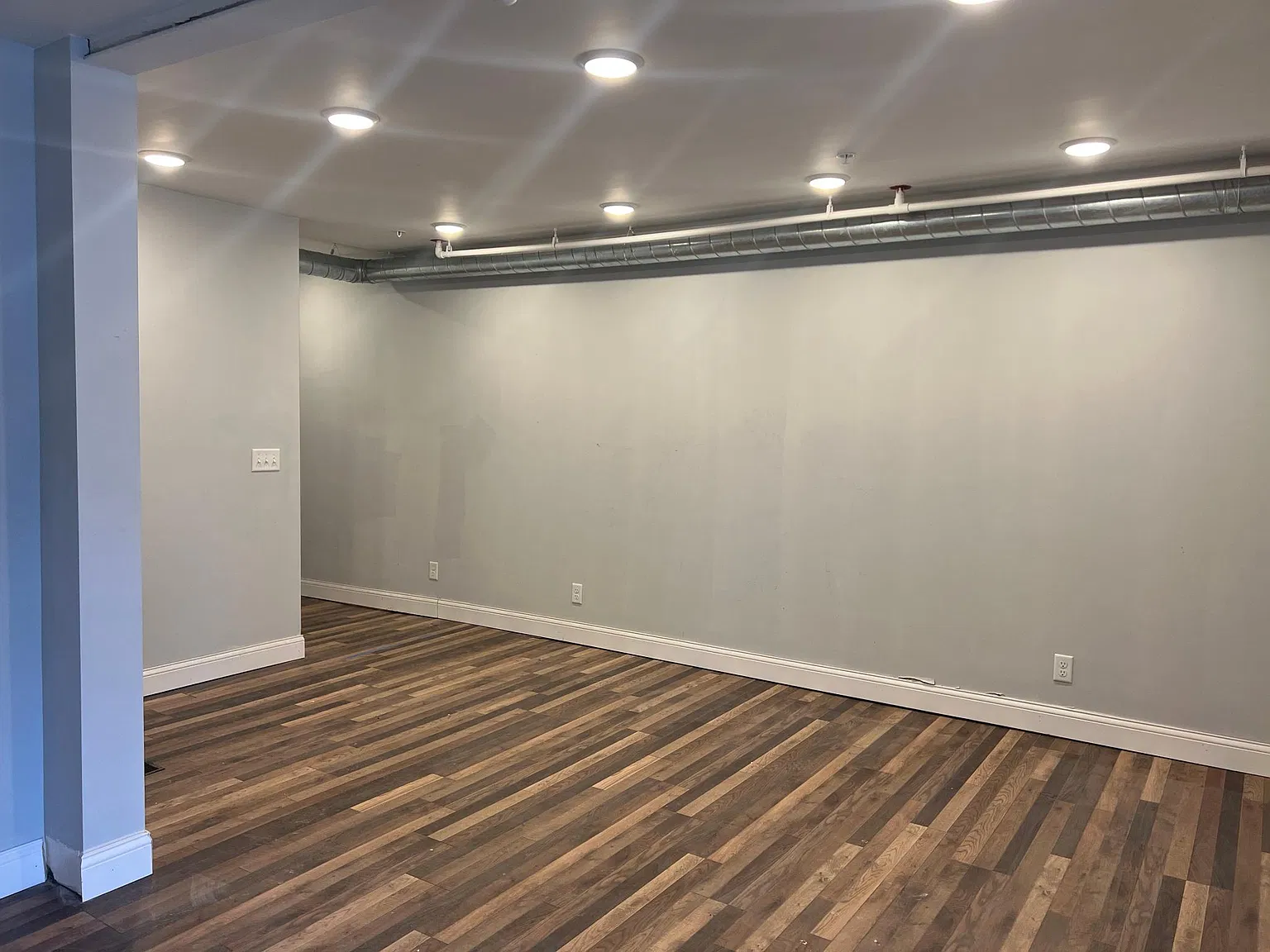 3 bed, 2200 sqft, $1,800 — Photo 2