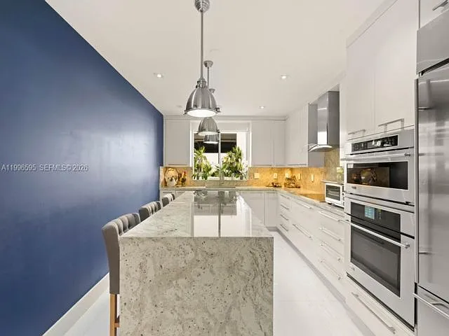 1000 Venetian Way #105 — Photo 4
