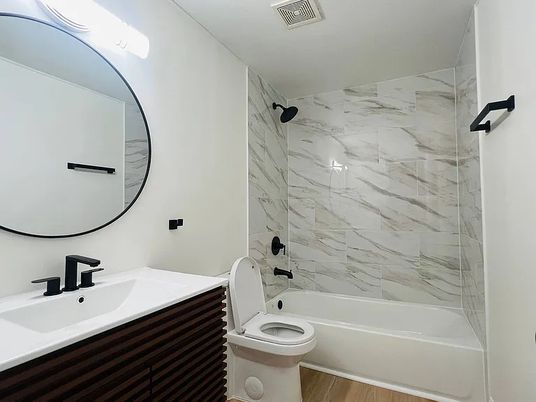 554 Bigelow St — Photo 7