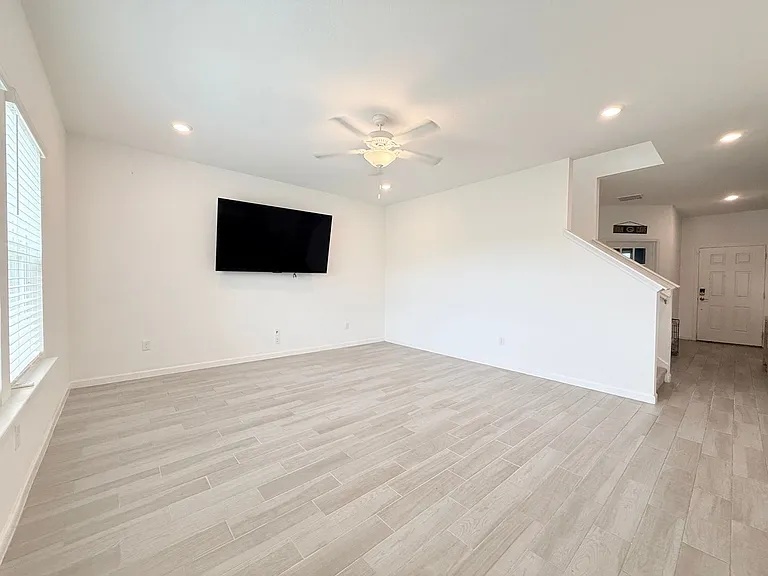 9931 Lovage Ln — Photo 8