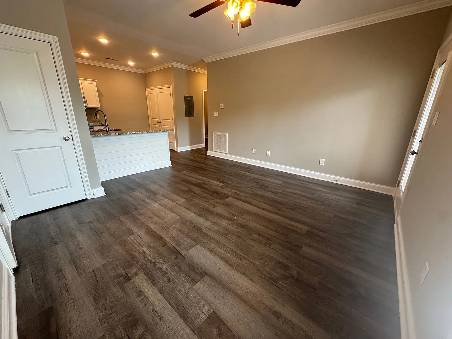 113 Middle Bridge Stub Road — Photo 2