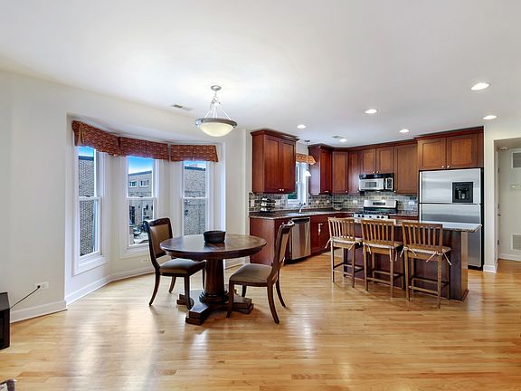 4th image of 1717 N Larrabee St #2N