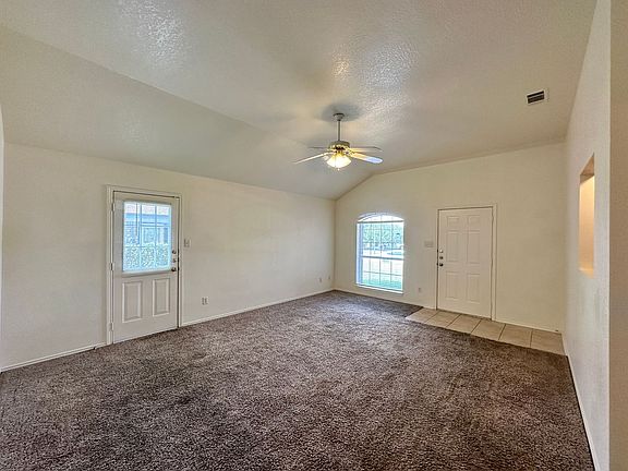 4th image of 3704 Gus Dr