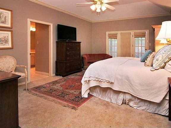 5th image of 94 Granburg Cir