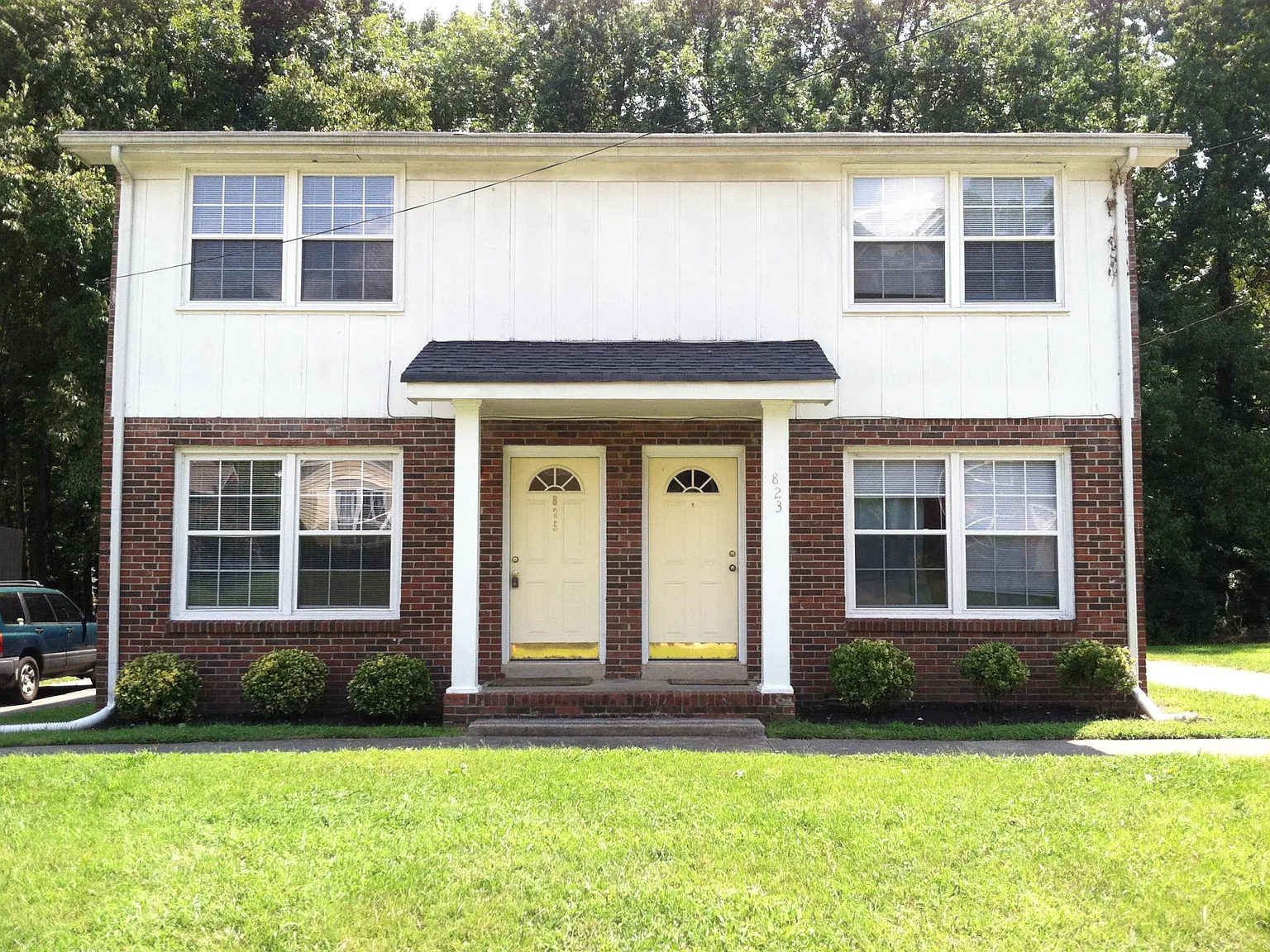 2 bed, 1.5 bath, 850 sqft, $1,595 — Photo 1