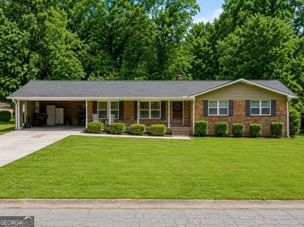 6178 Lull Water Dr, Douglasville, GA 30135