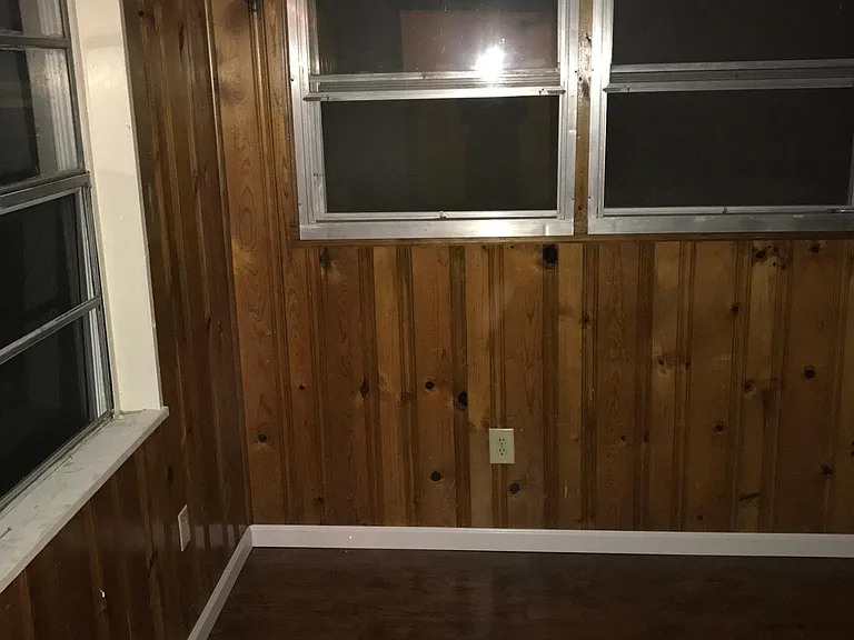 1238 Alfred St NE — Photo 5