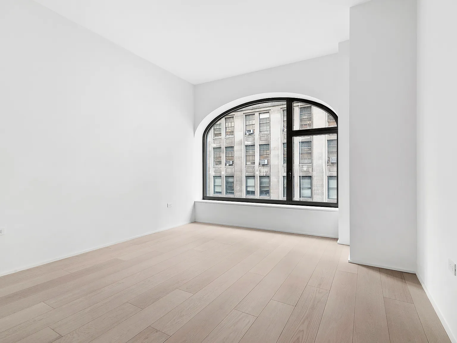 130 William Street — Photo 4