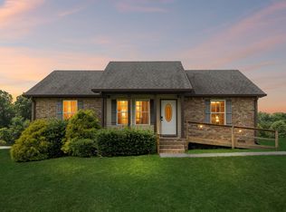 819 White Rd, Portland, TN 37148