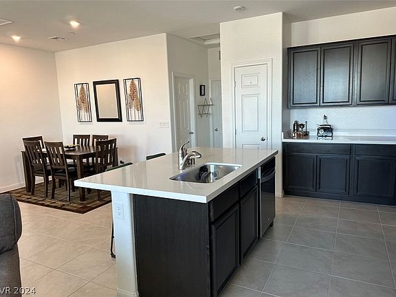 4th image of 607 Sedum Ave