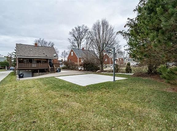 2nd image of 2649 Van Deren Dr
