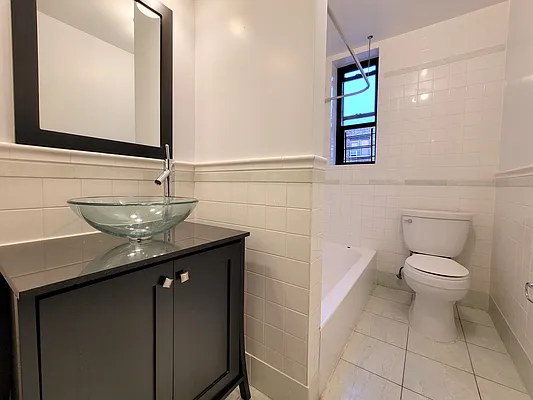 Rented by Made In NY Realty | media 7