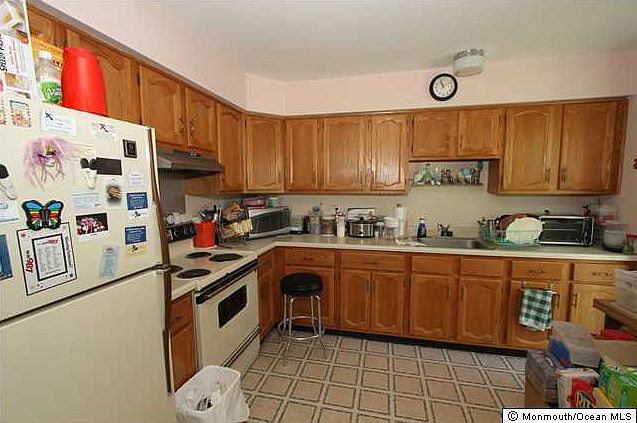 2nd image of 6 Ardsley Avenue #D