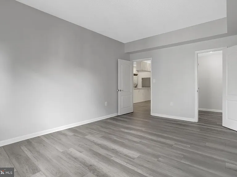 1211 S Eads St #1203 — Photo 18