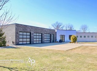 9231 Old Hickory Ln, Vassar, MI 48768