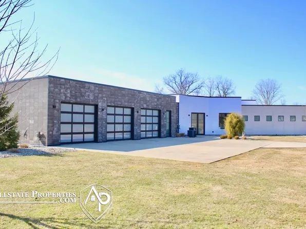 9231 Old Hickory Ln, Vassar, MI 48768