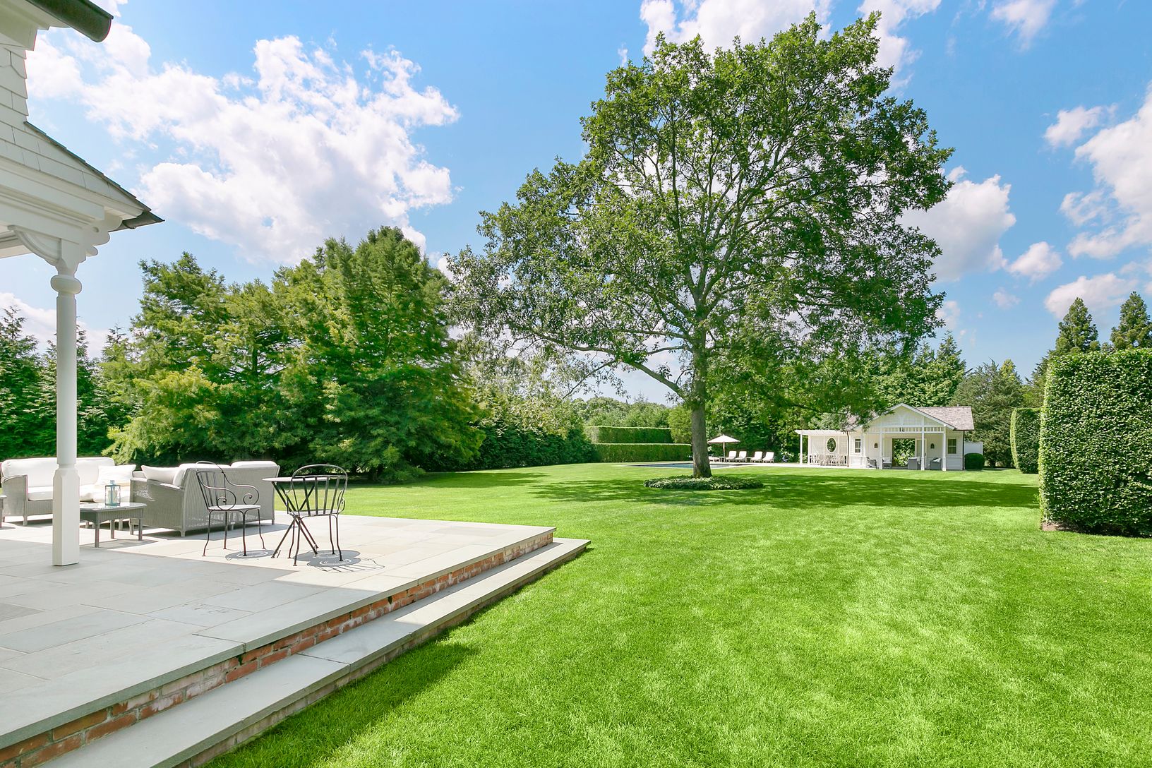 72 Quogue St, Quogue, NY 11959 Out East