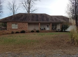 240 March Ln, Hamilton, AL 35570