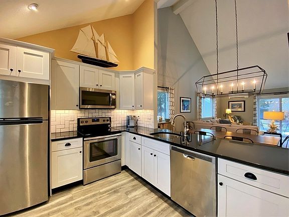 3rd image of 59 Susanna Dr #59