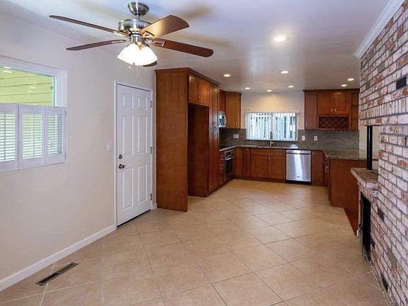 5th image of 1221 Diablo Way