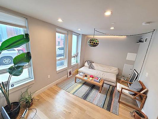 5th image of 198 Clifton Pl #1A