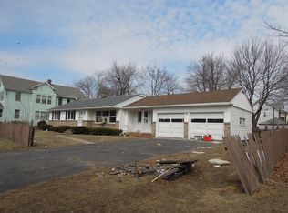 15 Van Horn Pl, Springfield, MA 01104