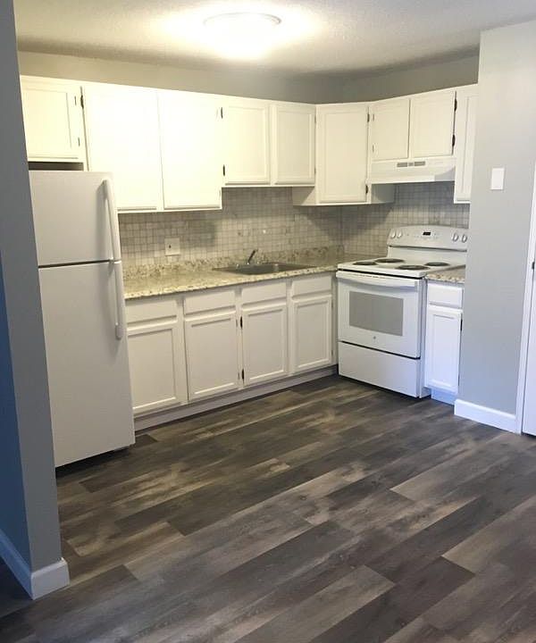 1st image of 166 Gravel St