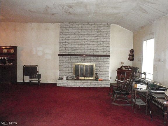 4th image of 8454 Glenbrook Dr