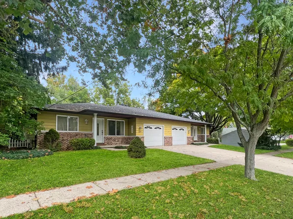 520-522 W Oak St, Mason, MI 48854