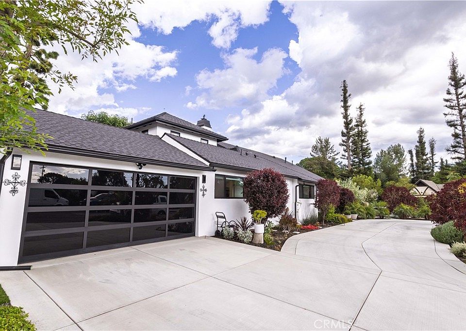 1st image of 8602 Shoshone Ave