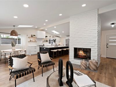 349 Princeton Dr, Costa Mesa, CA, 92626