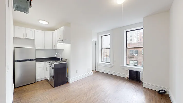 Rented by Bond New York | media 4