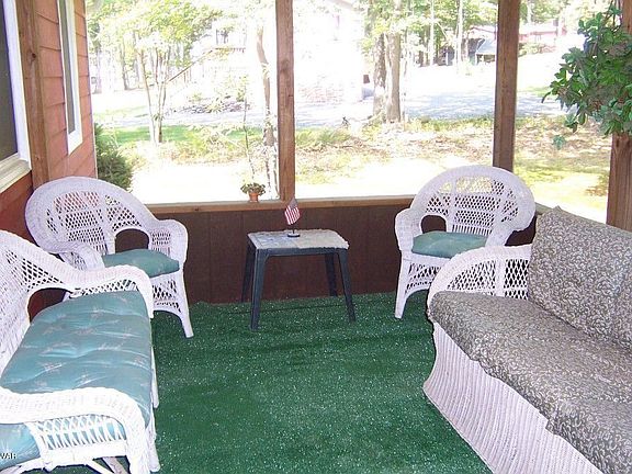screened porch
