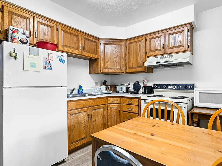 442 N 500 E #11 — Photo 5