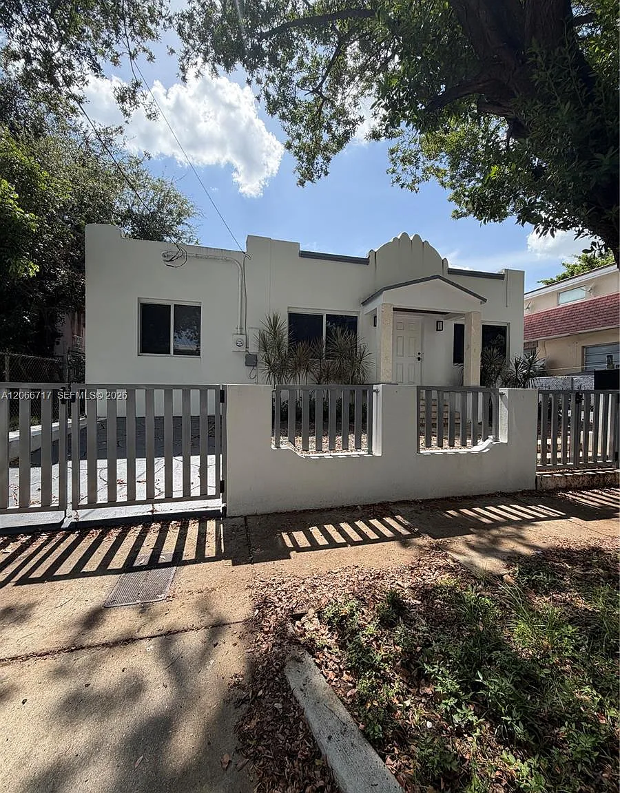 Lawrence Estates Land Cos — Photo 1