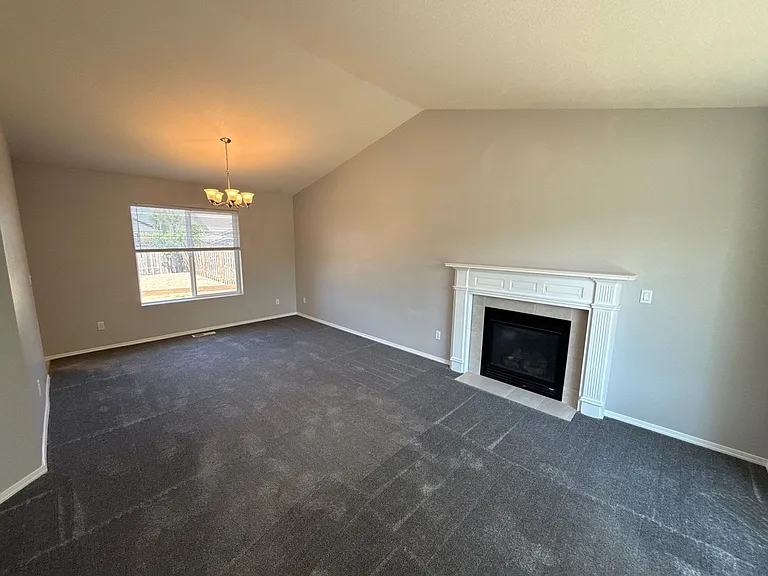 4105 Windy Ave NE — Photo 6