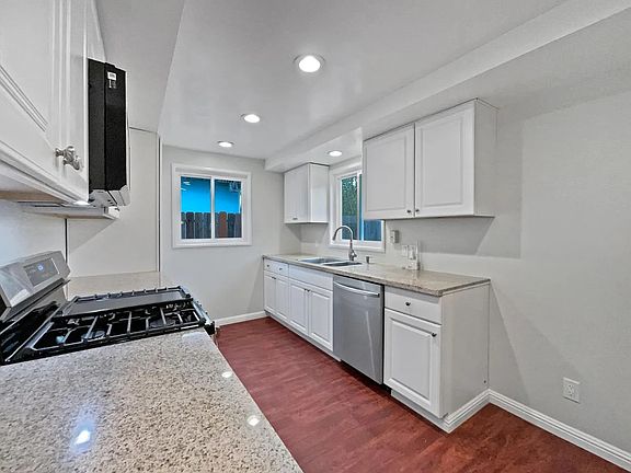 3rd image of 5956 Lila Ln