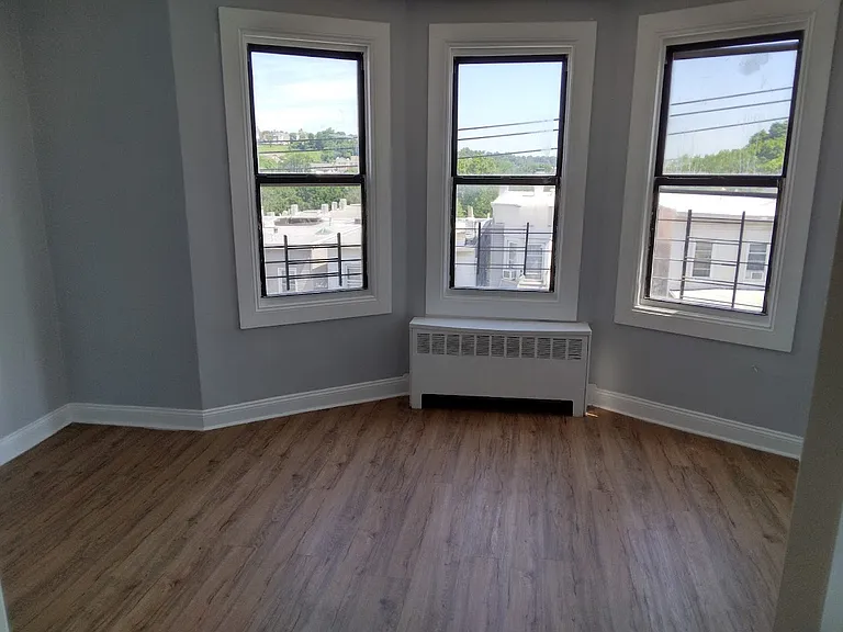 66 Chestnut St #3 — Photo 4