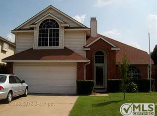2927 Chanute Dr, Grand Prairie, TX 75052