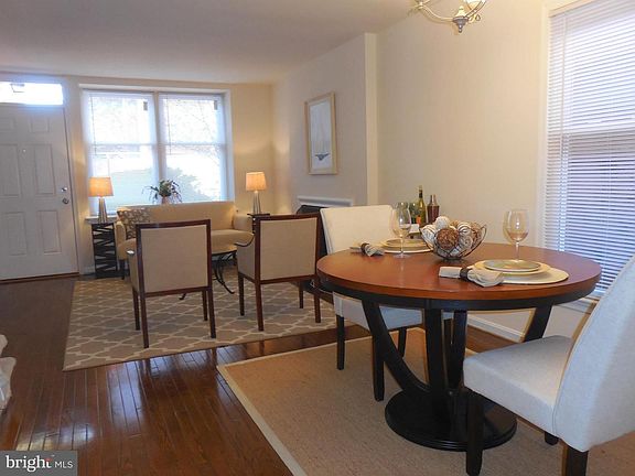 5th image of 529 Colecroft Ct