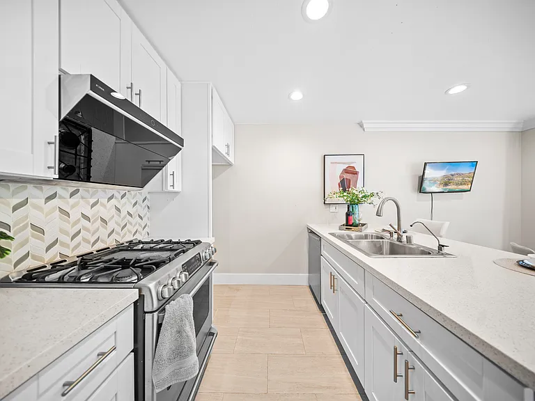 3244 Caminito Ameca — Photo 17