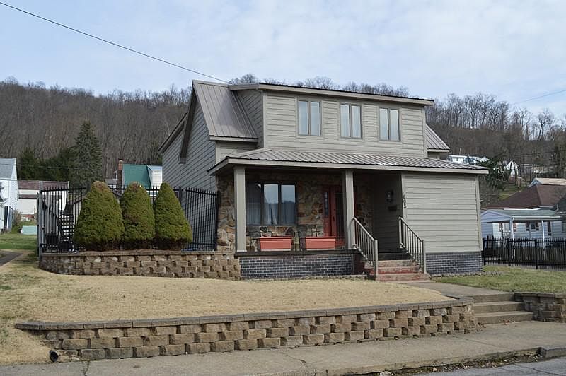 1st image of 605 5th St