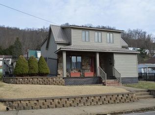 605 5th St, New Martinsville, WV 26155