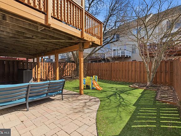 2nd image of 46550 Broadspear Ter