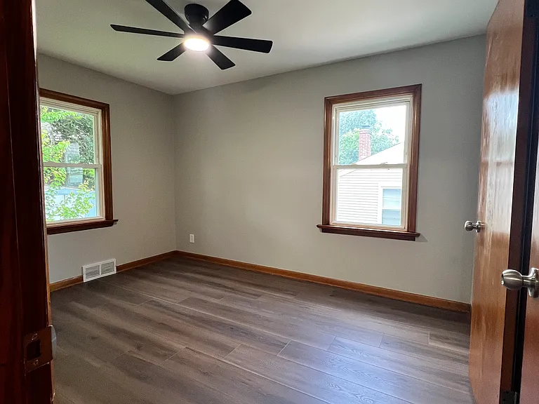 62 Woodlawn Dr — Photo 7