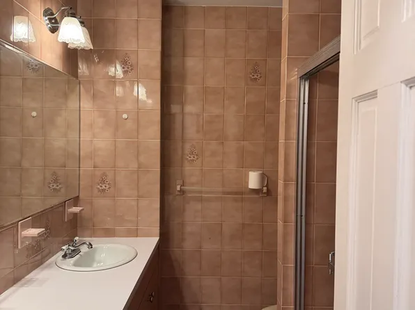 144-44 25th Road image 6 of 17