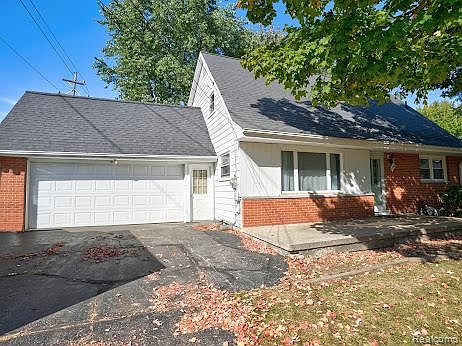 2nd image of 2496 Ketzler Dr