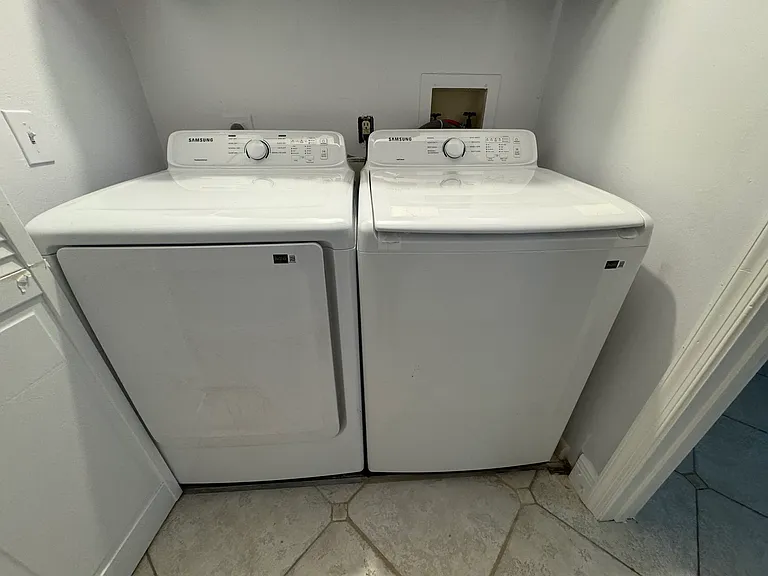 408 N Cypress Dr #6 — Photo 12